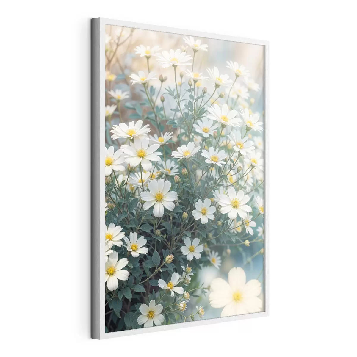 Poster Un campo de flores de margaritas blancas con follaje verde, sobre un fondo borroso f40413