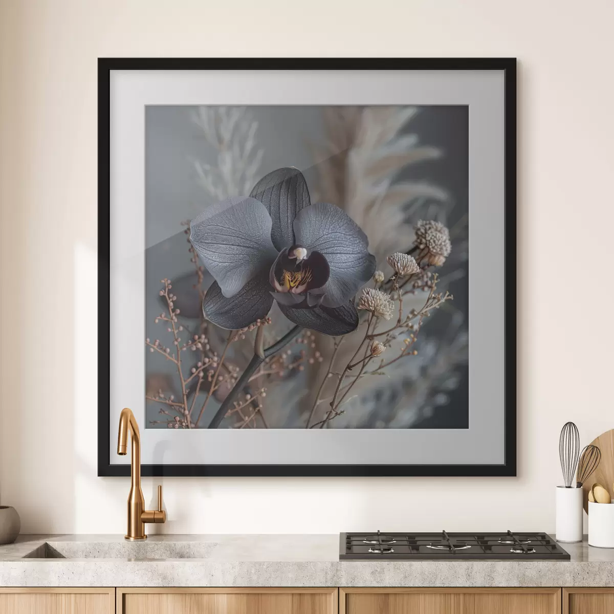 Poster Elegante arreglo floral de orquídea negra y otras flores secas f40661