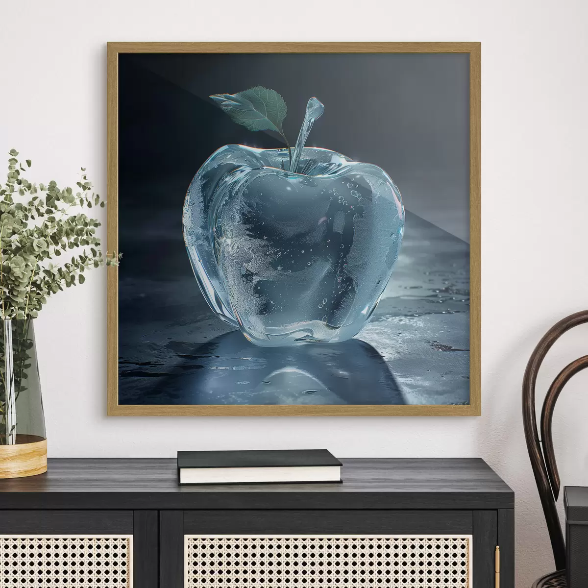 Poster Manzana de cristal sobre fondo oscuro f40912