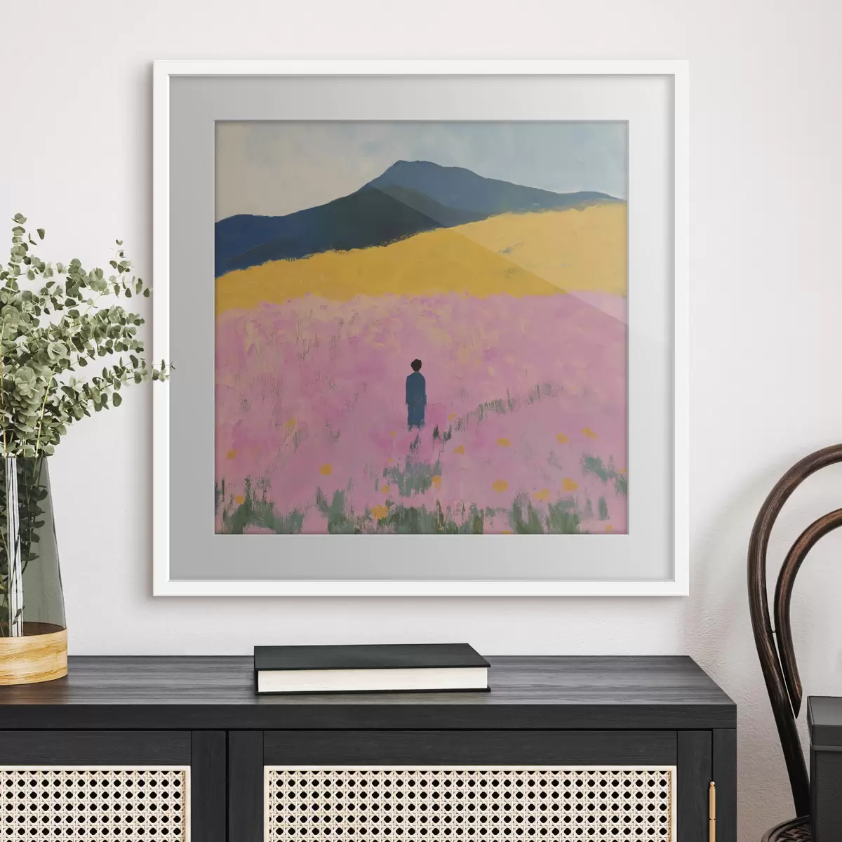 Poster Un hombre en un campo con flores rosas f41164