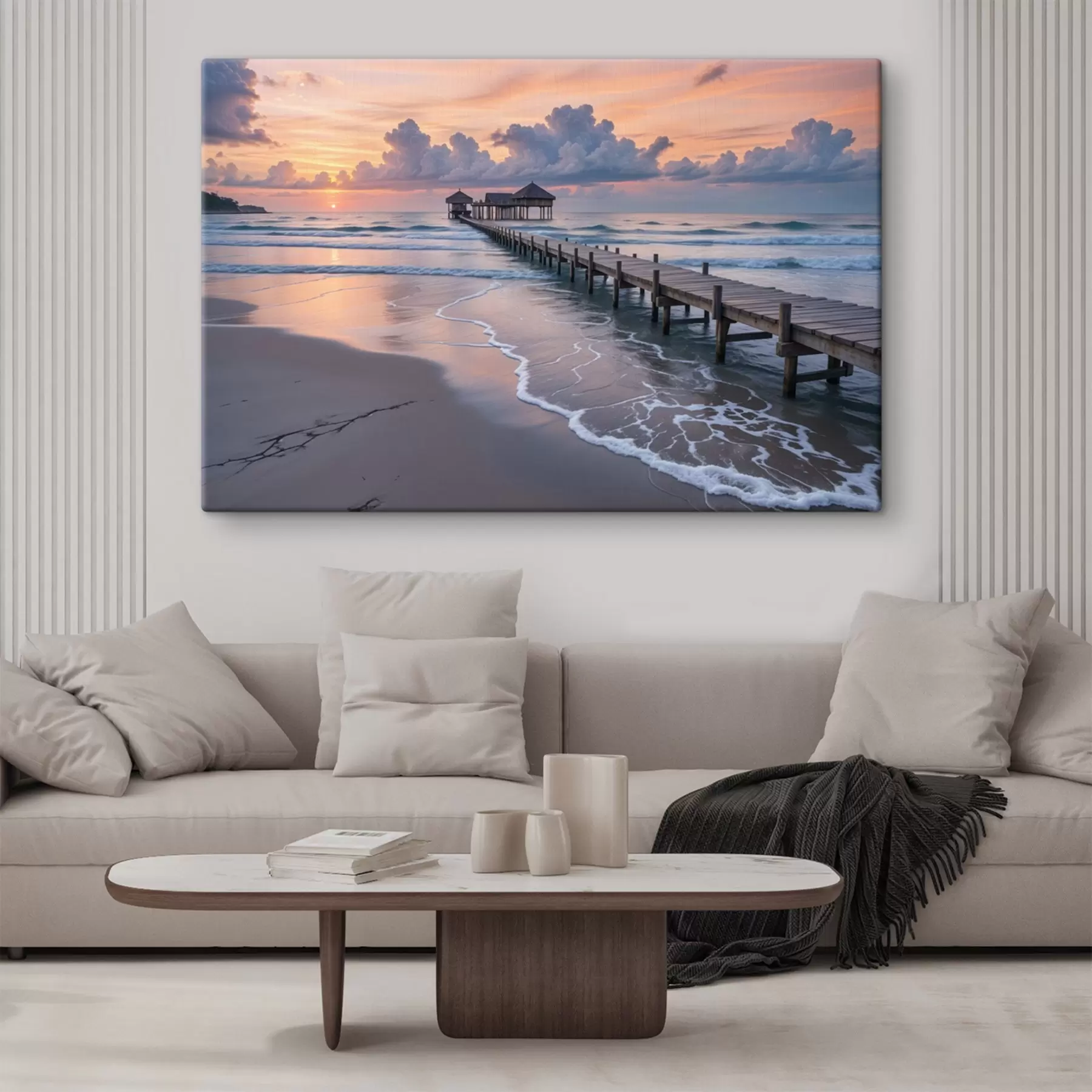 murales de pared Un muelle de madera que se extiende en un océano tranquilo al atardecer con nubes de colores  s41091