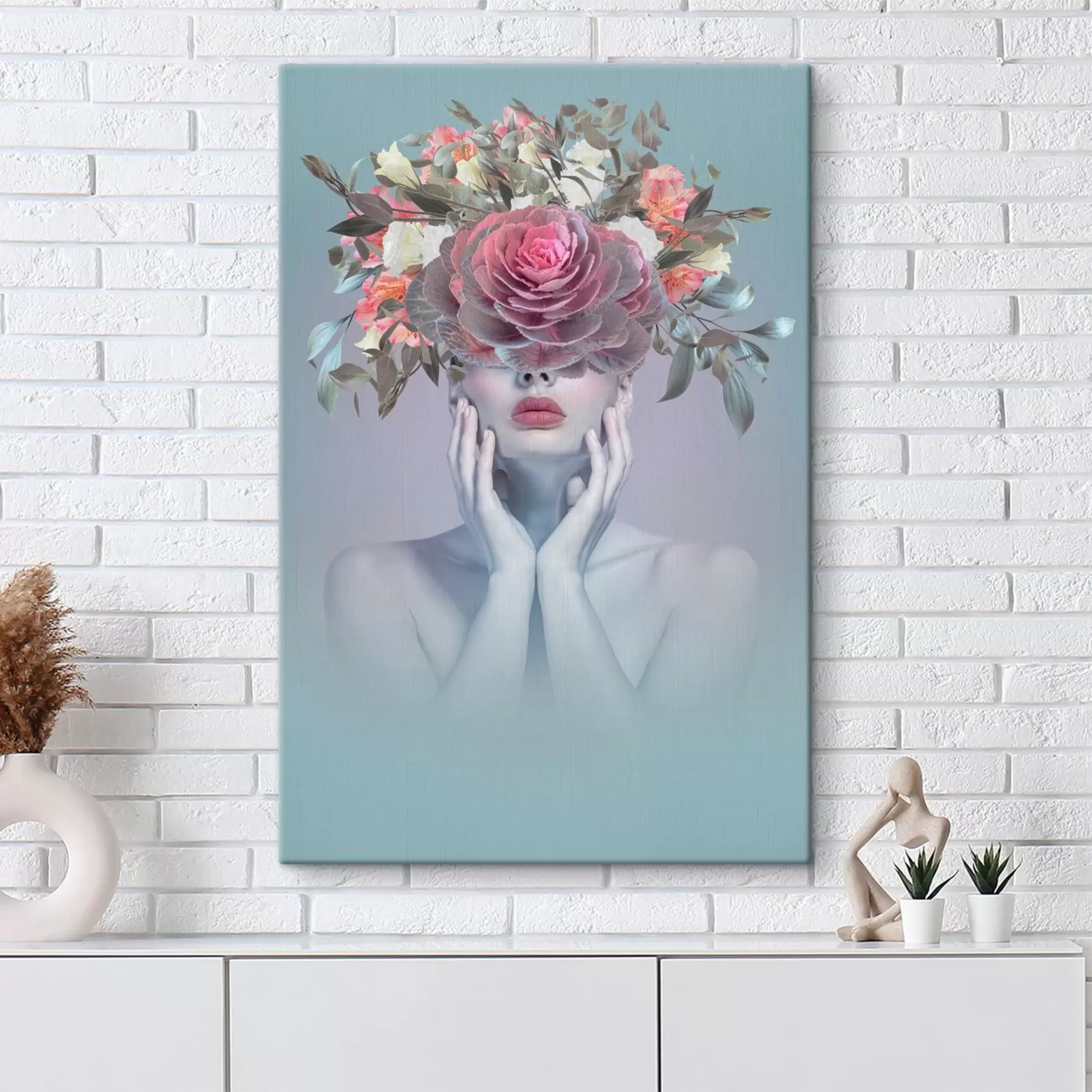 murales de pared Una mujer con flores en la cabeza. s37479