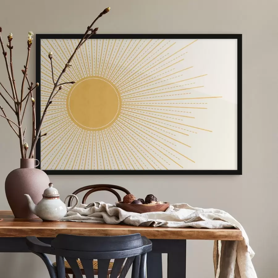 murales de pared Un sol amarillo brillante que irradia rayos de sol sobre un fondo claro, creando un ambiente cálido y soleado f41268