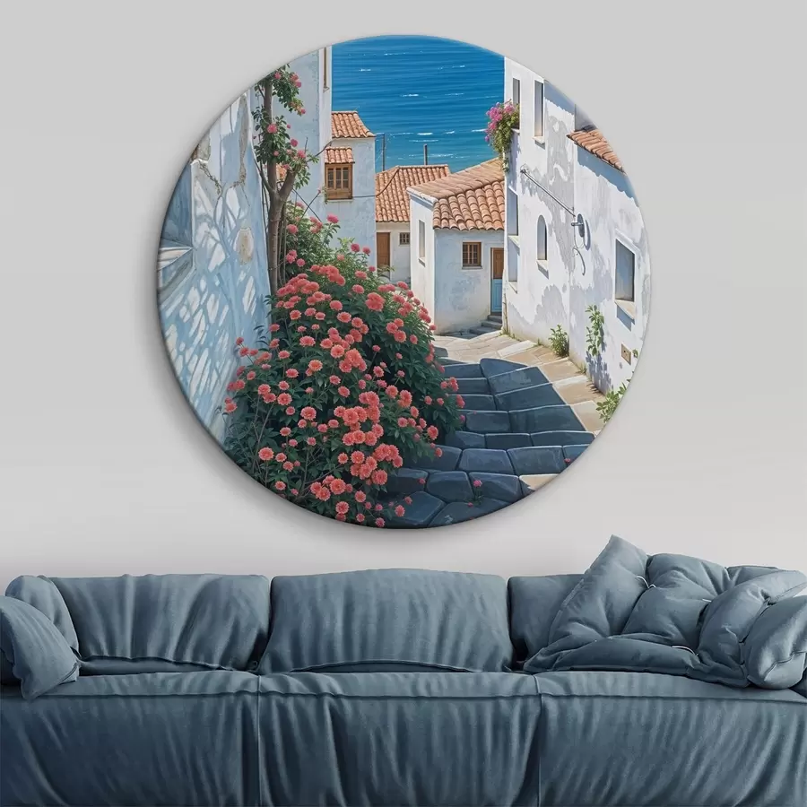 murales de pared Una calle estrecha en una ciudad costera, con edificios blancos, techos de tejas rojas y flores de color rosa vibrante r39532