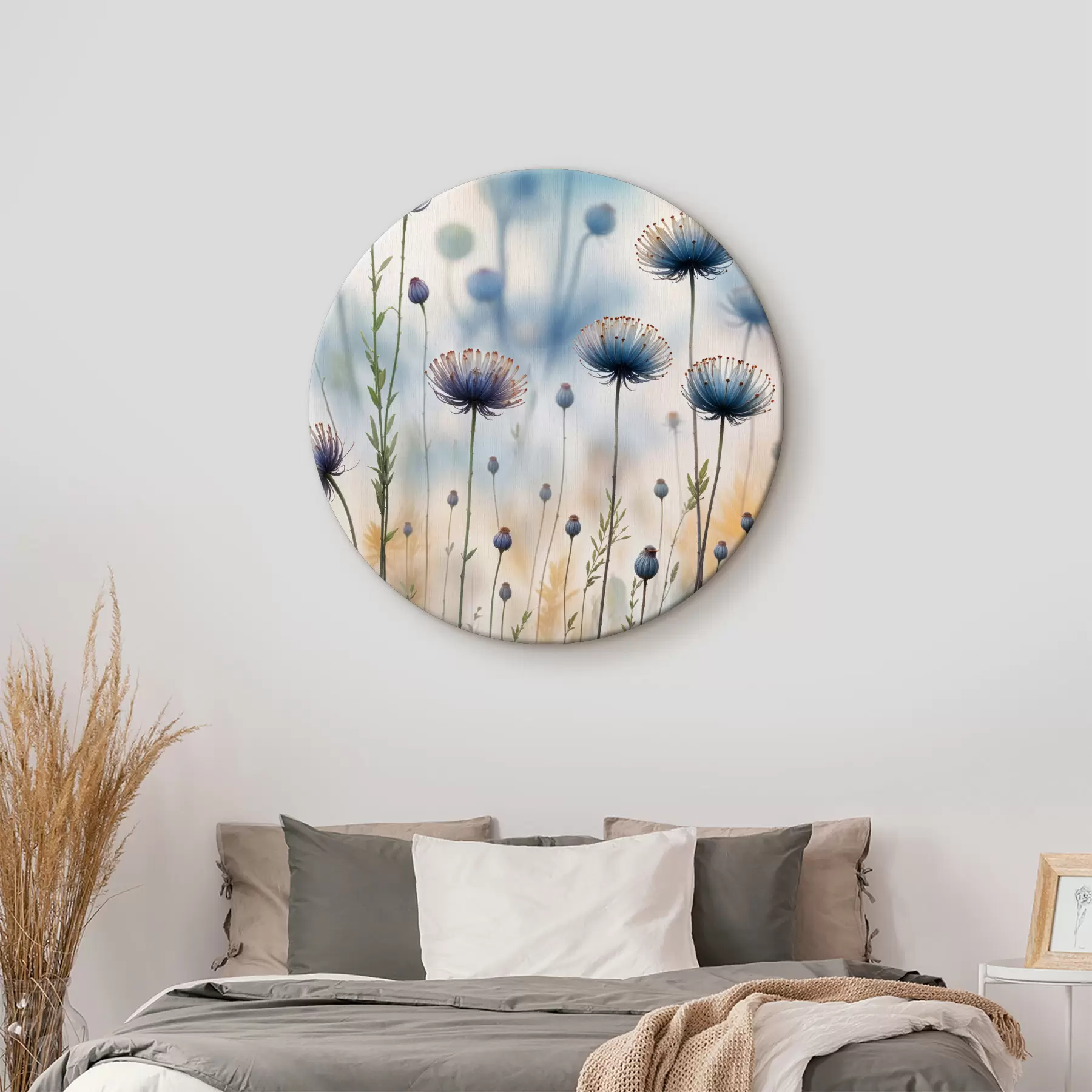 murales de pared Flores altas de color púrpura similares a dientes de león con fondo borroso, creando una atmósfera serena y de ensueño r40414