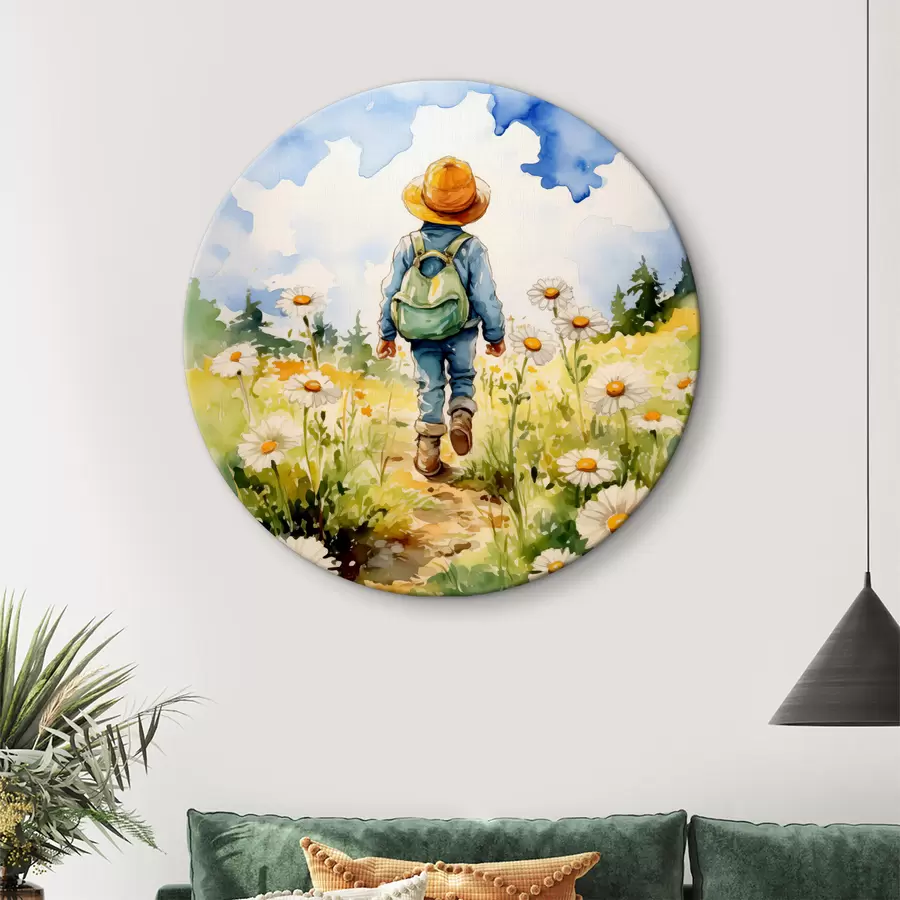 murales de pared Un niño con un sombrero de vaquero, una mochila verde a la espalda y un traje azul camina por un sendero en un campo de manzanilla, acuarela r38946