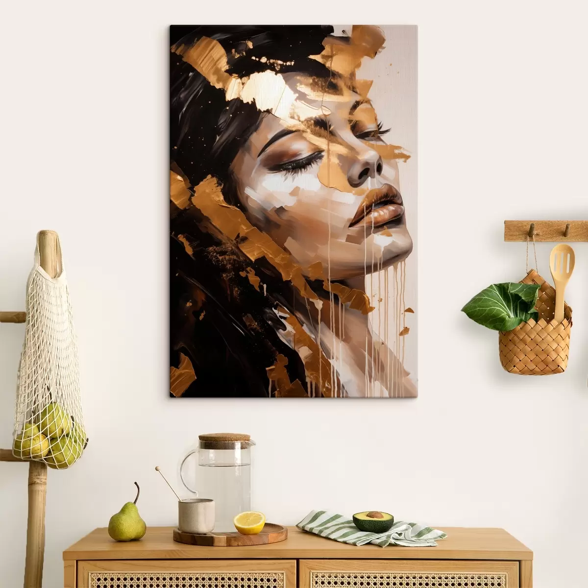 murales de pared Retrato abstracto de una mujer con expresión facial suave, realizado en tonos cálidos con pinceladas dinámicas que añaden profundidad y emoción. s42627