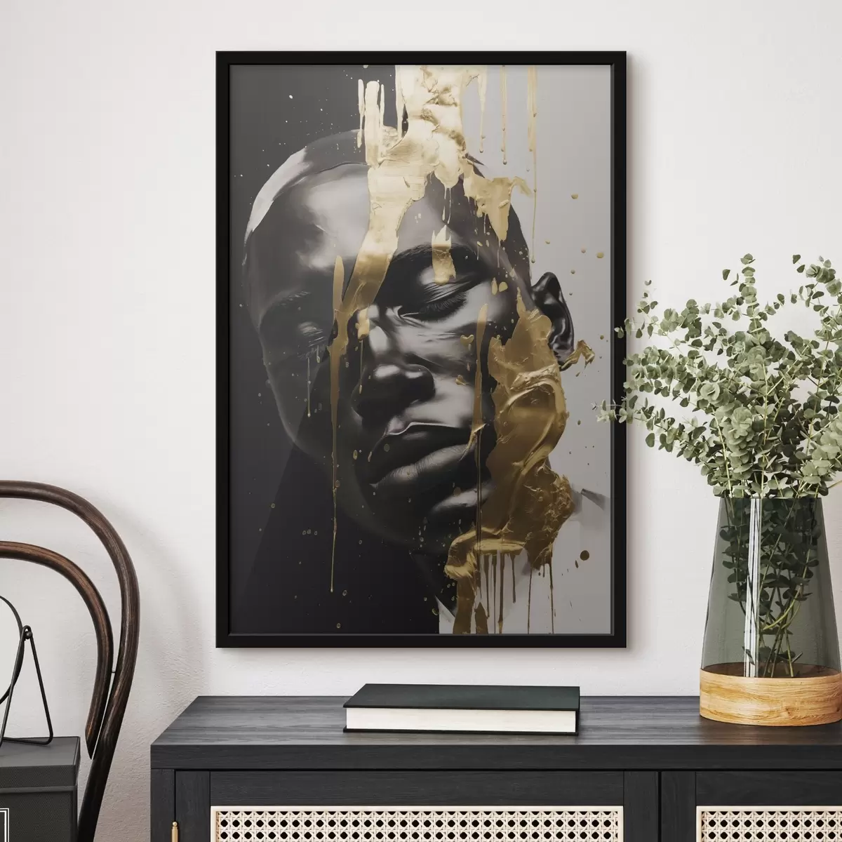 Poster Retrato abstracto de un hombre en suaves tonos blanco y negro, realzados por brillantes pinceladas de colores cálidos que crean un efecto dinámico. f42623