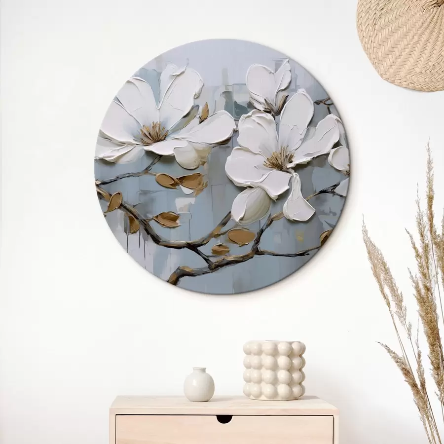 murales de pared Flores de magnolia blanca con pétalos texturizados y hojas marrones sobre un fondo azul suave imitación pintura al óleo r42711