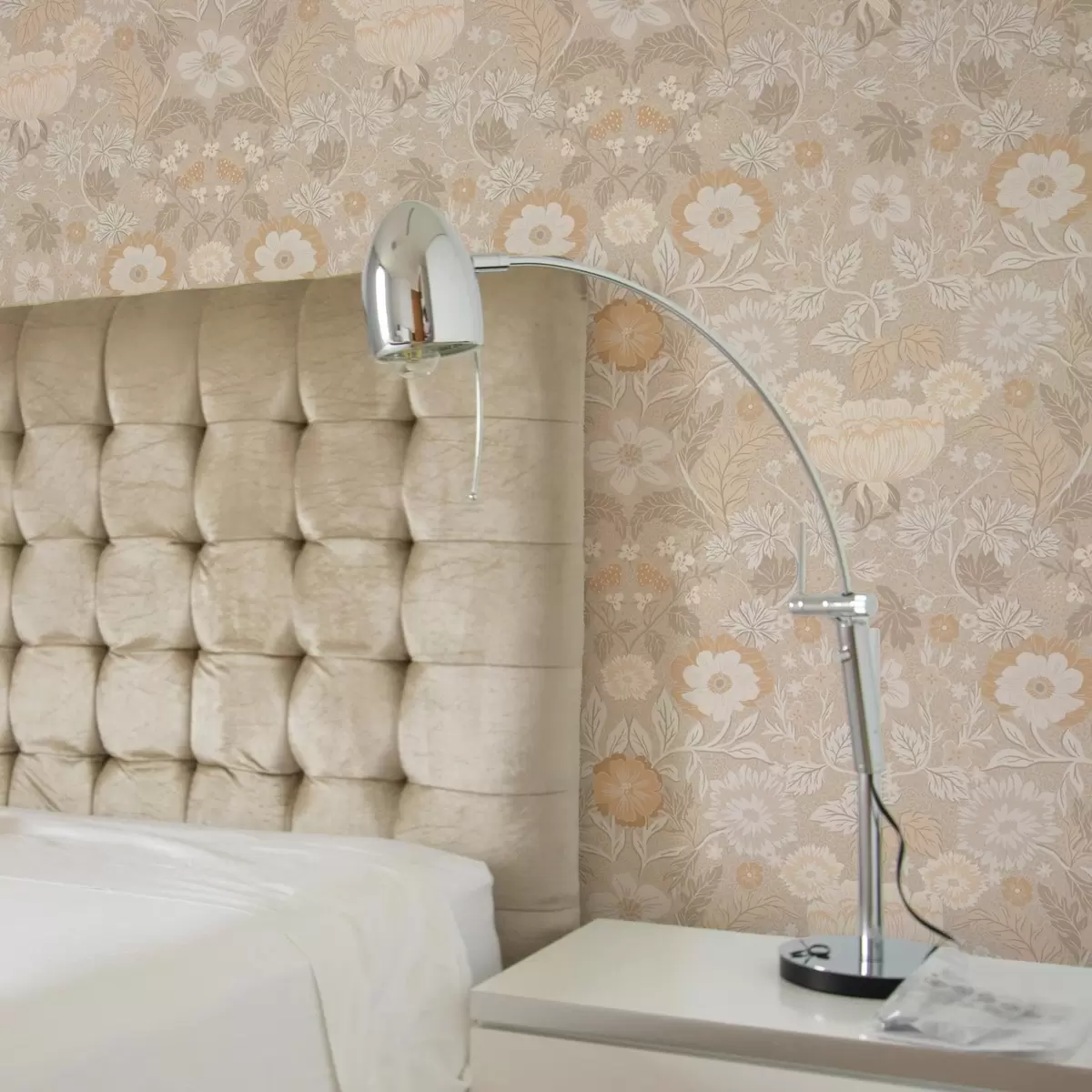 Papel pintado Estampado floral beige en tonos pastel a00145