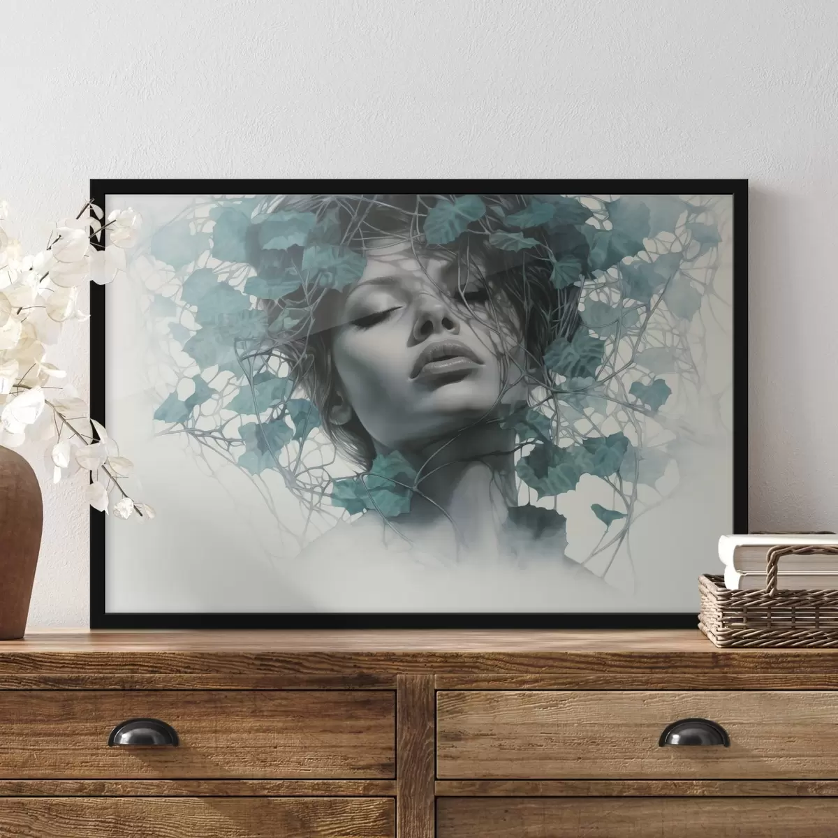 Poster Retrato de una mujer con los ojos cerrados, rodeada de hojas y ramas verdes f44399