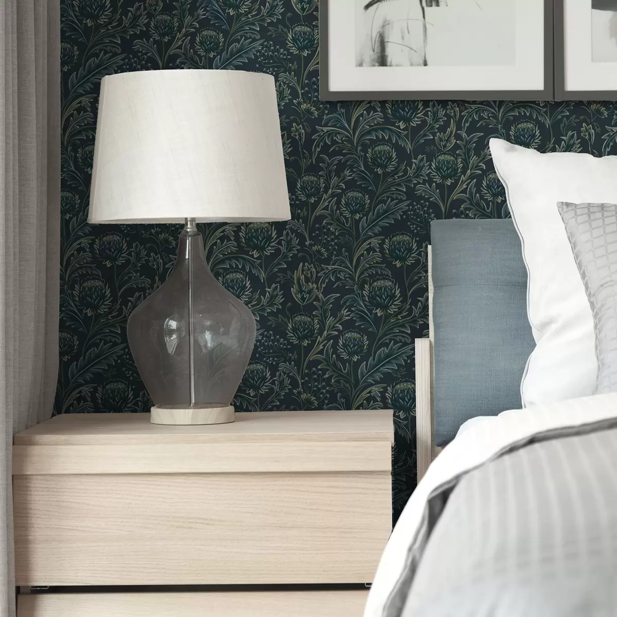 Papel pintado Motivo floral verde oscuro con alcachofas a00186