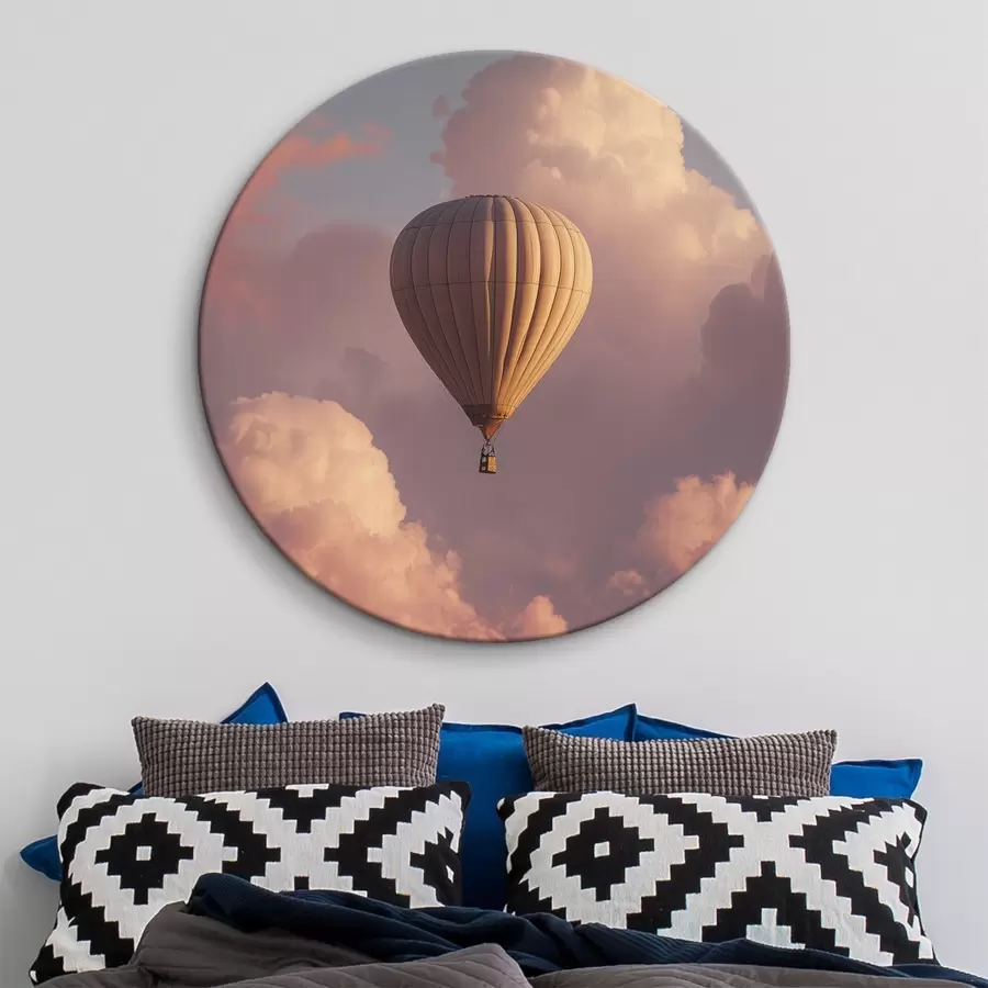 murales de pared Globo de aire en el cielo al atardecer con nubes r44790
