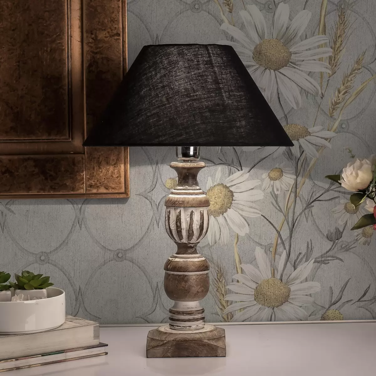 Papel pintado Margaritas sobre fondo gris con motivos geométricos a00269