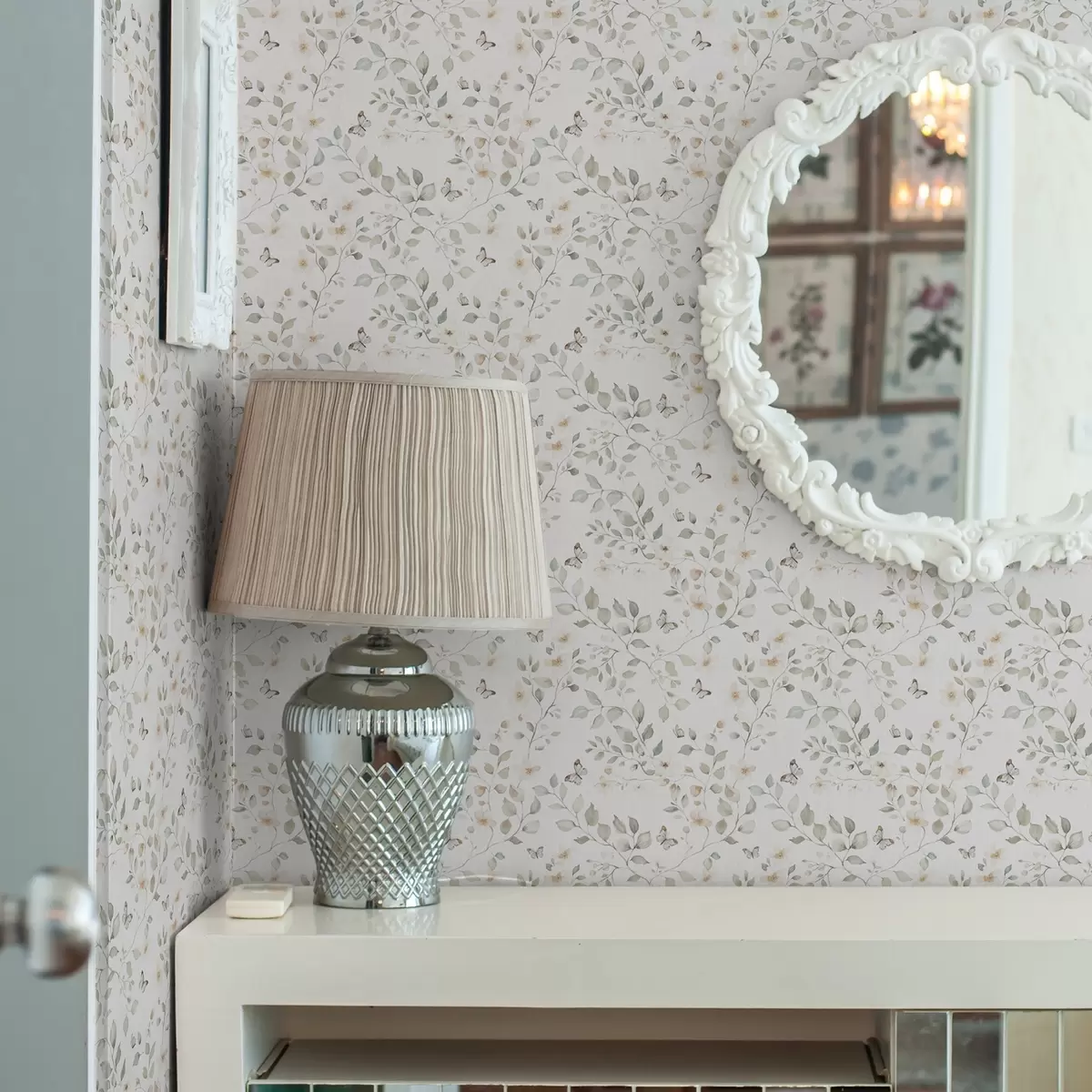 Papel pintado Ramas ligeras con hojas y flores en pequeña repetición a00343