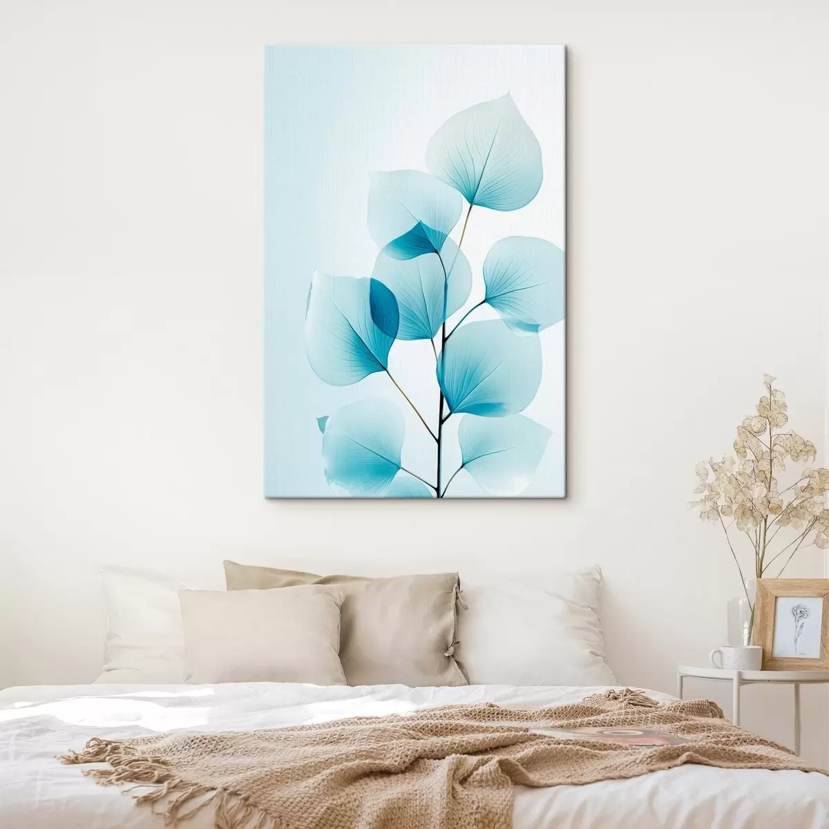 murales de pared Rama con hojas azul translúcido, delicadas venas visibles, composición ligera y tranquila, estética minimalista s45175