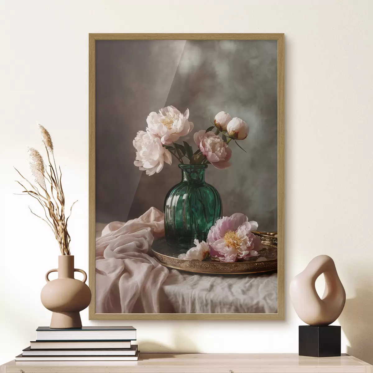 Poster Delicadas peonías rosas en un jarrón esmeralda f45261
