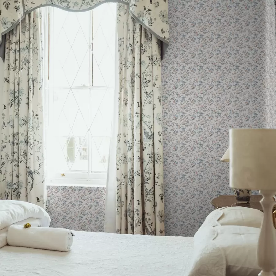 murales de pared Pequeño adorno floral en tonos azules y coral a00347