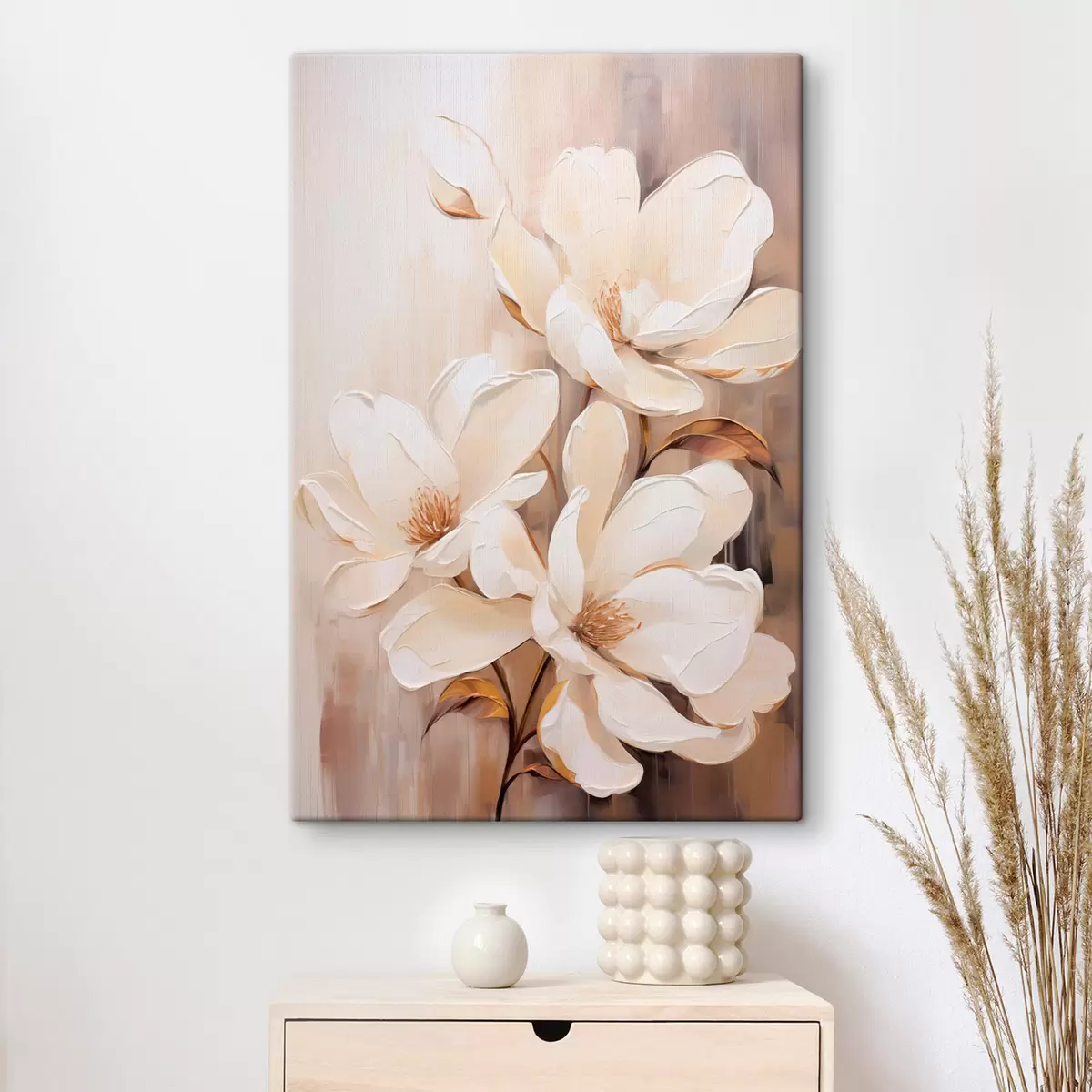 murales de pared Flores blancas de magnolia sobre un fondo suave y difuminado de tonos beige y marrones, elegante composición floral s45571
