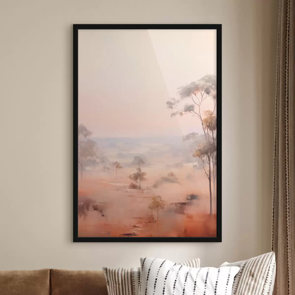 Poster Un paisaje con arbustos y árboles en tonos pastel de rosa, naranja y marrón, con montañas al fondo f45554