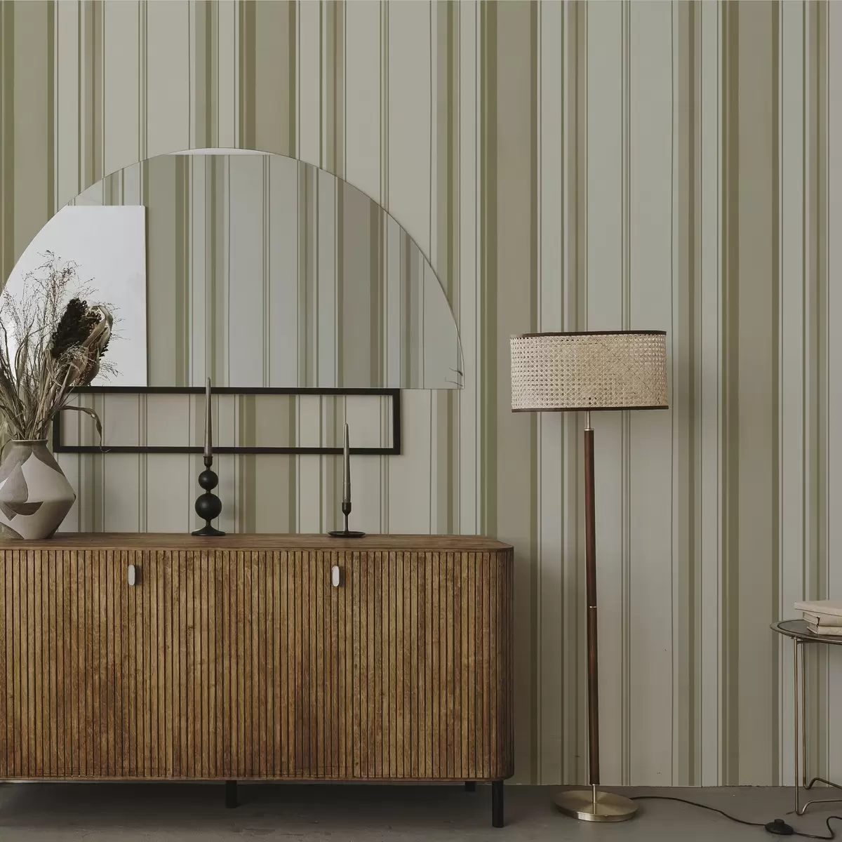 Papel pintado Fondo crema con rayas gris-beige de diferentes anchos a00521