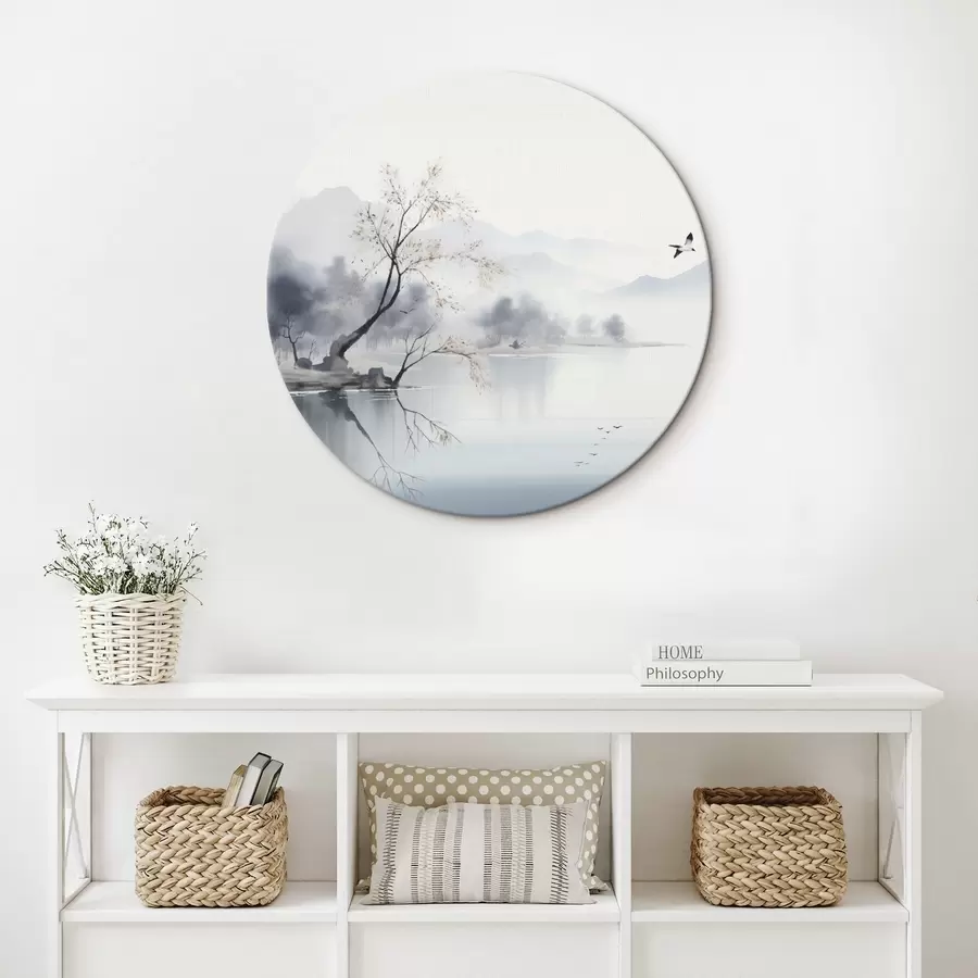 murales de pared Paisaje brumoso con un árbol, montañas y pájaros r45518