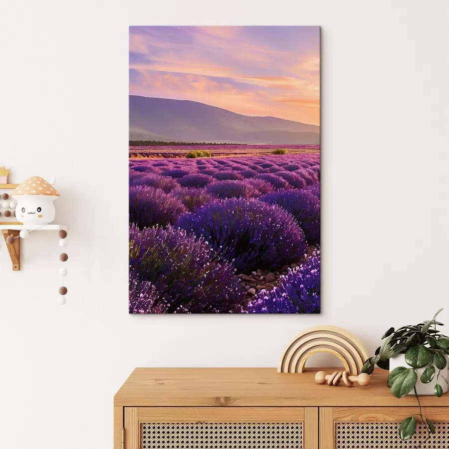 murales de pared Campos de lavanda con las montañas como telón de fondo s45662