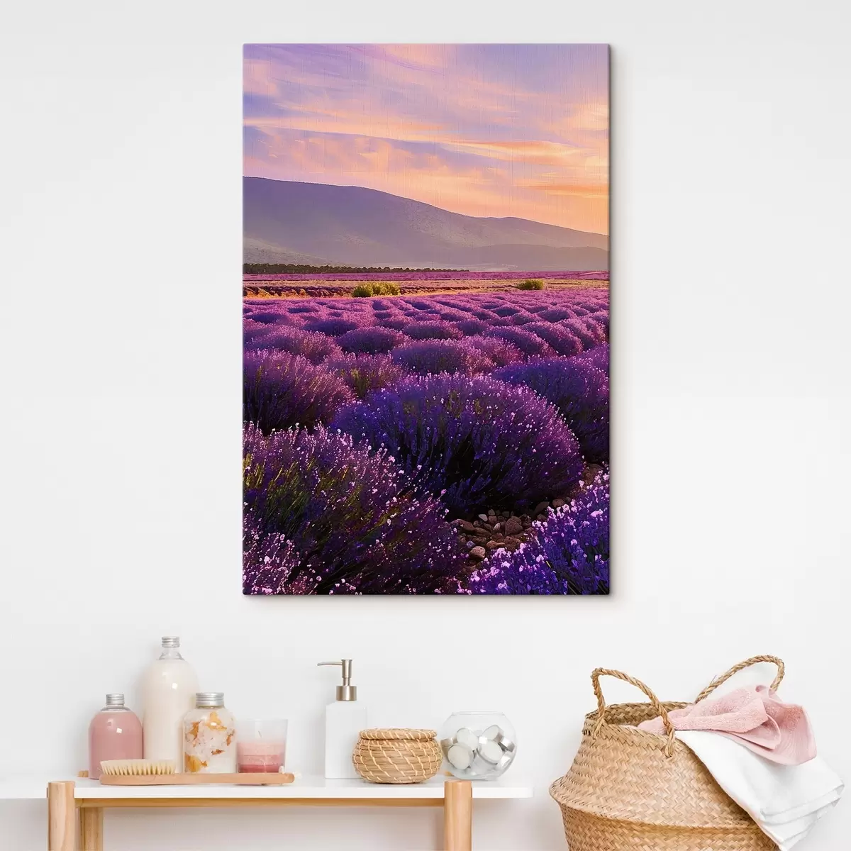 murales de pared Campos de lavanda con las montañas como telón de fondo s45662