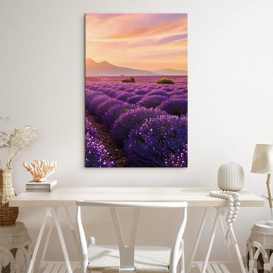 murales de pared Lavanda con el atardecer en las montañas como telón de fondo s45664