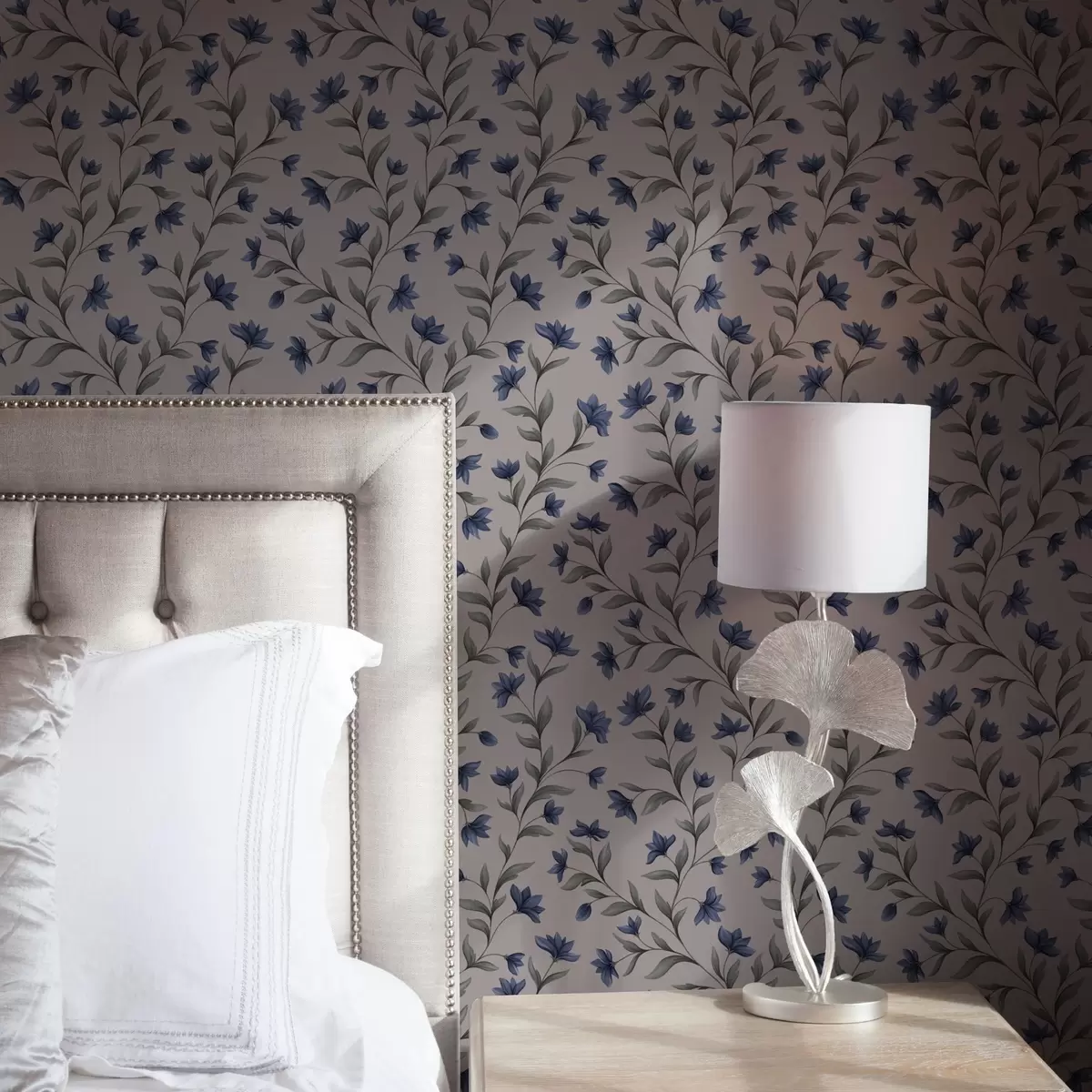 Papel pintado Campanillas sobre fondo rosa empolvado a00622v2