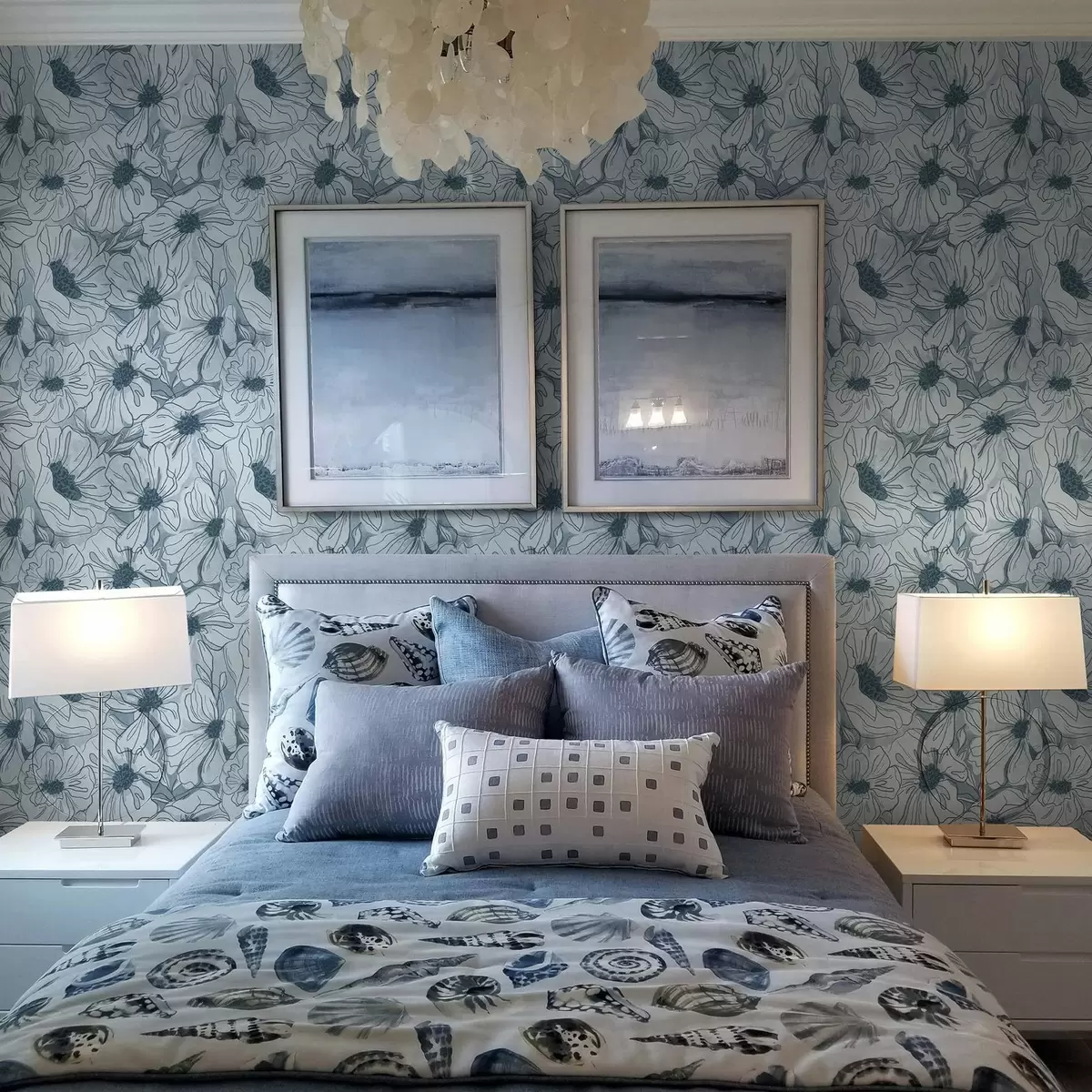 Papel pintado Flores lineales en una fresca paleta de colores gris azulados a00636v2