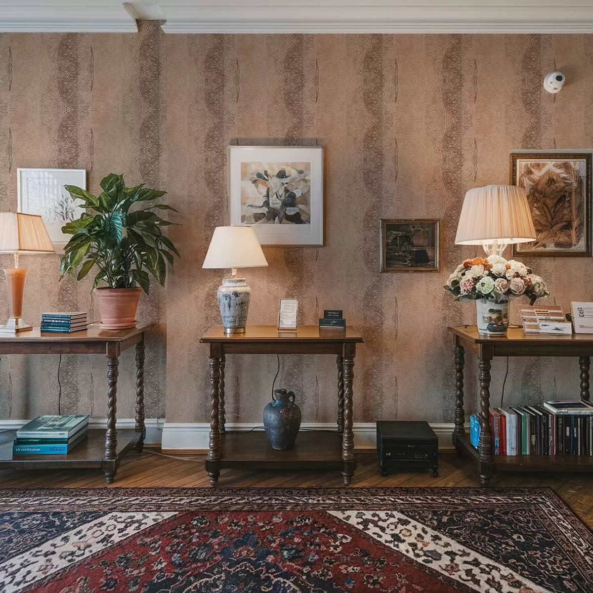 Papel pintado Patrón geométrico ondulado en una paleta de colores beige claro y marrón claro a00804