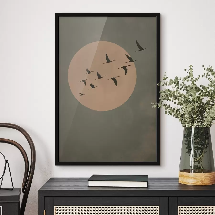 murales de pared Una bandada de pájaros volando contra una gran luna cálida f46162