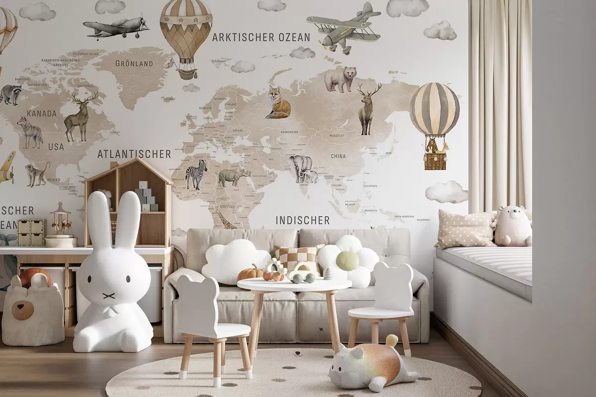 murales de pared Mapa infantil en estilo acuarela con animales y globos aerostáticos. En alemán. Color beige. c00001dev2