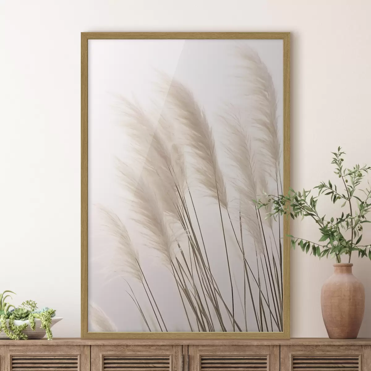 Poster Hierbas ligeras con copas esponjosas sobre un fondo pálido f46179