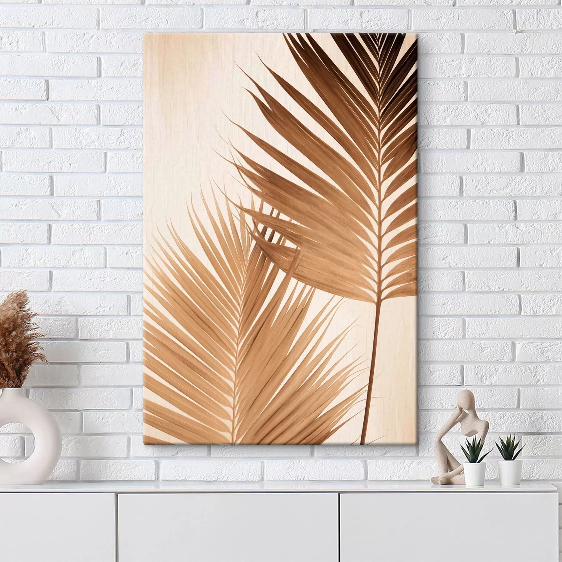 murales de pared Hojas de palmera en tonos marrones, fondo neutro, estilo minimalista, iluminación natural, ambiente tropical. s46274