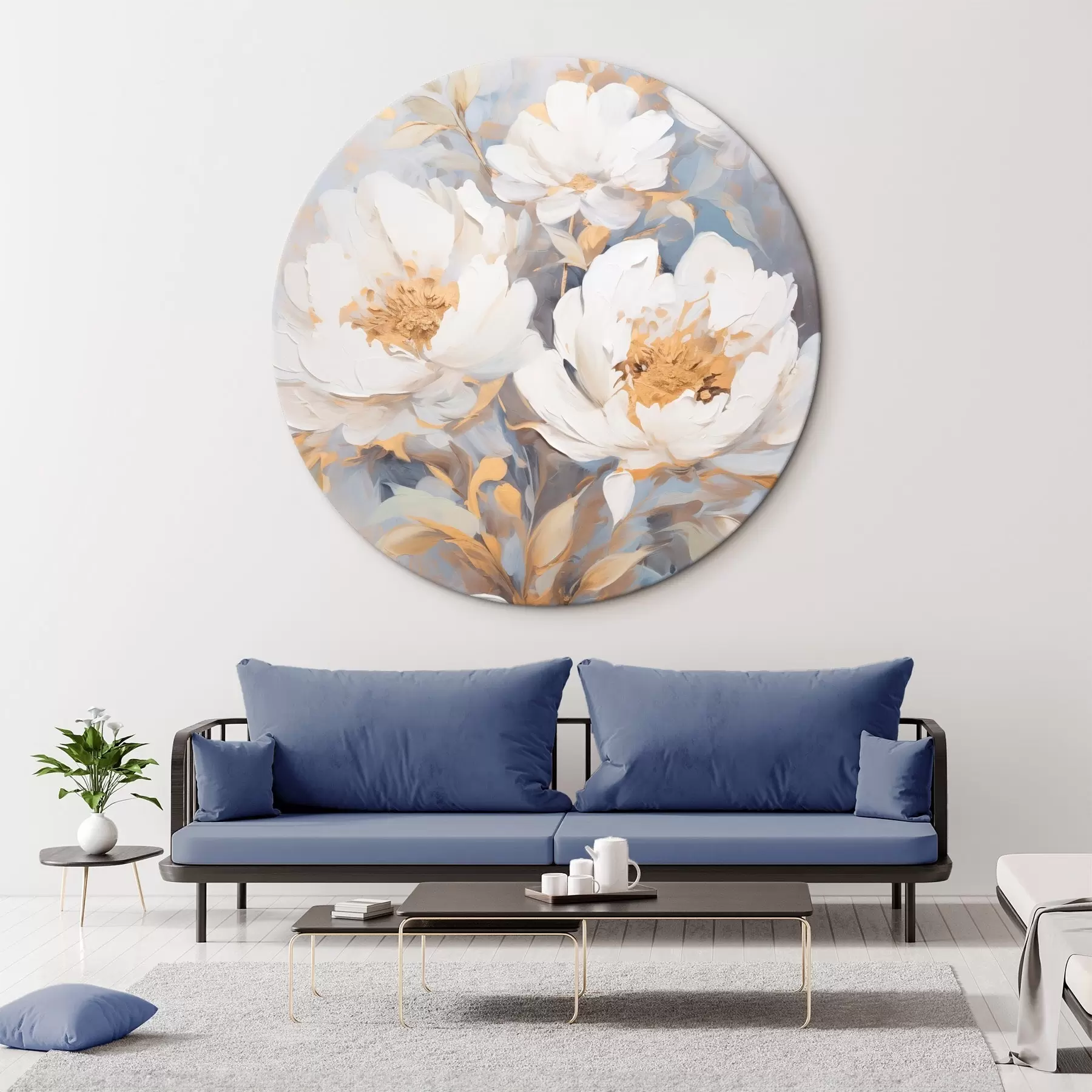 murales de pared Peonías blancas con centros y hojas azules, pinceladas suaves, fondo azul claro, arreglo floral r46270