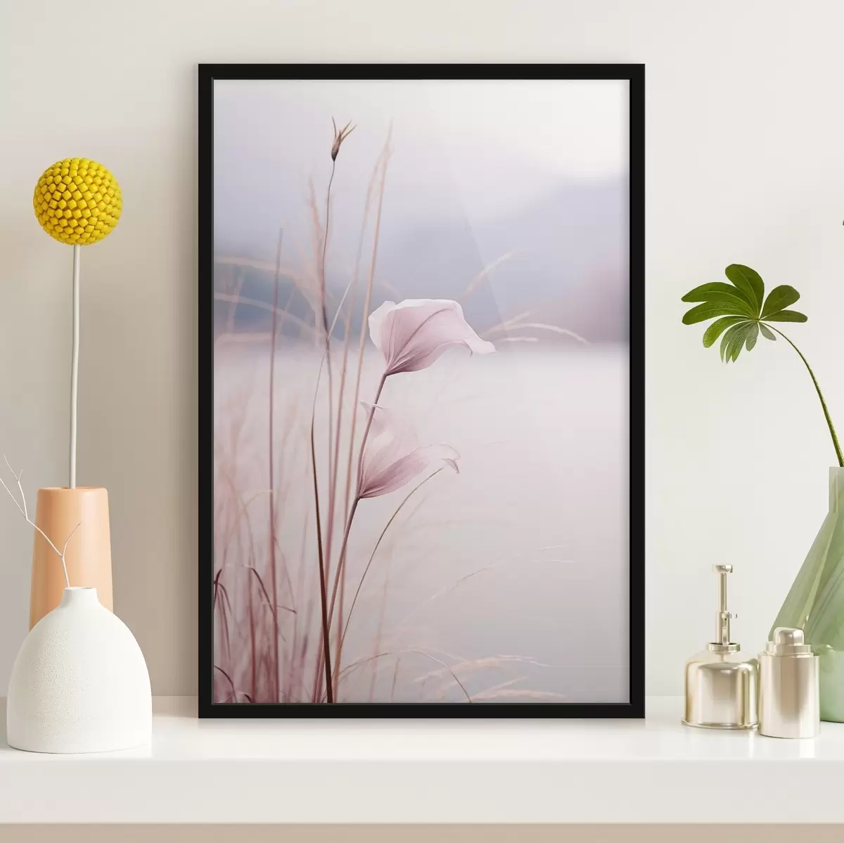 Poster Delicadas flores rosadas junto a un tranquilo lago f46503