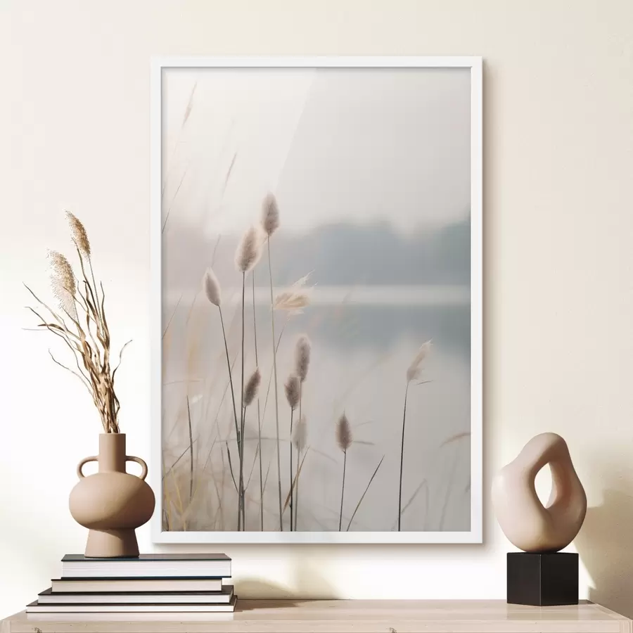 murales de pared Cañas suaves junto a la orilla brumosa de un lago, tonos beige pastel f46504