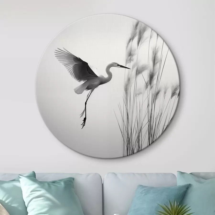 murales de pared Una garza blanca con las alas extendidas, volando cerca de altos juncos, composición minimalista en blanco y negro r46693