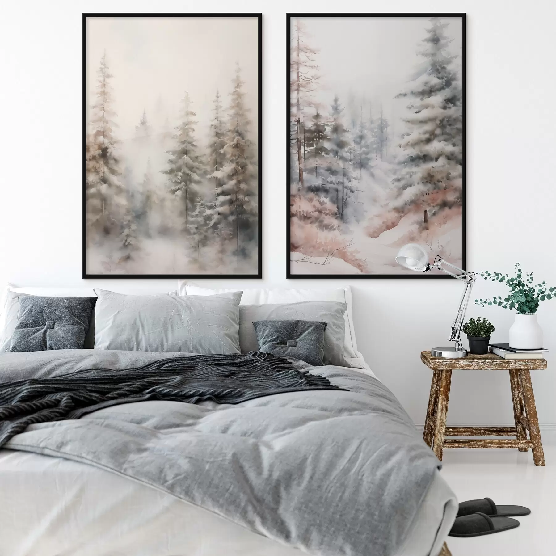 murales de pared Altos pinos cubiertos de nieve, erguidos en un bosque brumoso, una escena invernal suave y apagada. d01011