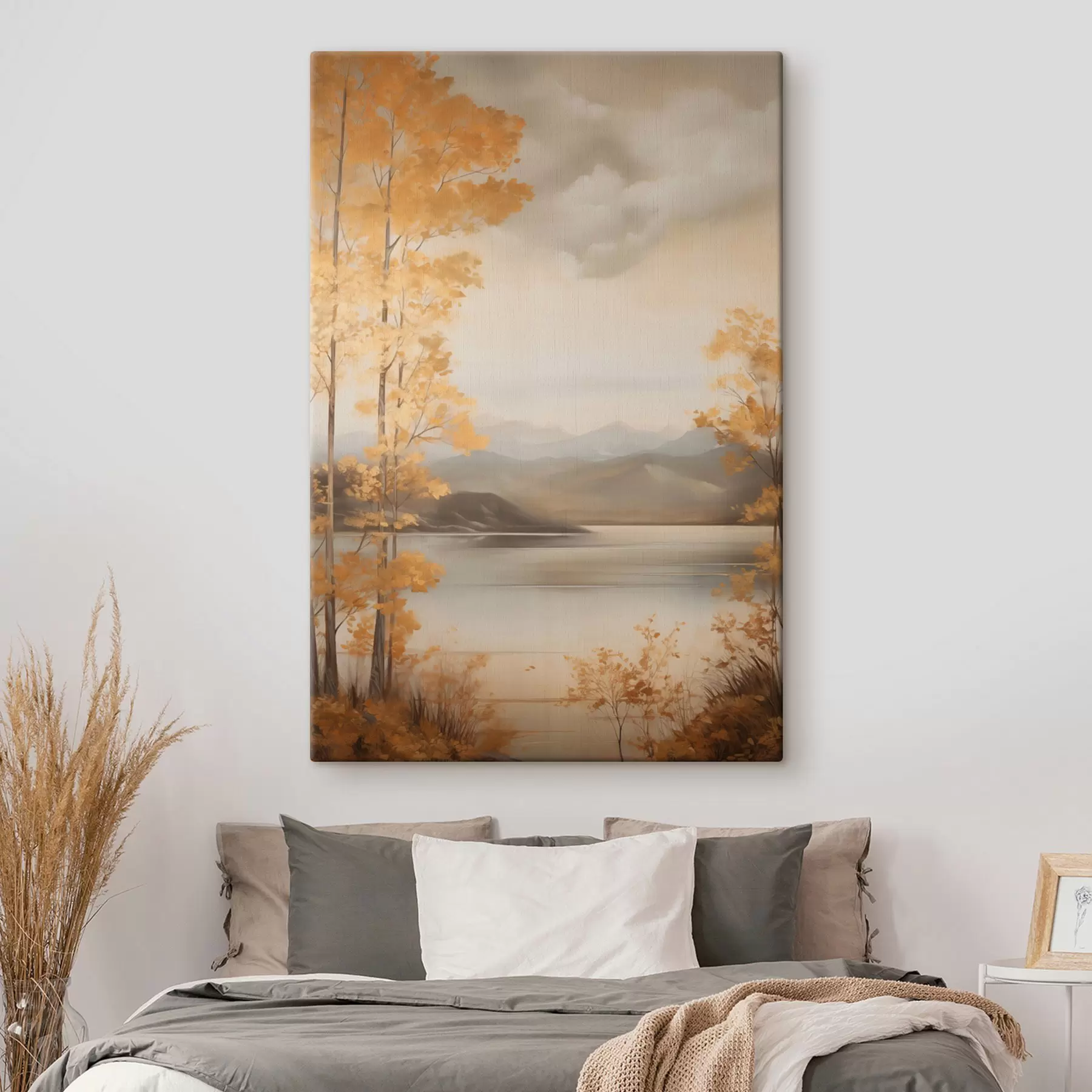 murales de pared Árboles otoñales con hojas anaranjadas enmarcan un lago tranquilo con montañas lejanas bajo un cielo nublado. s47441