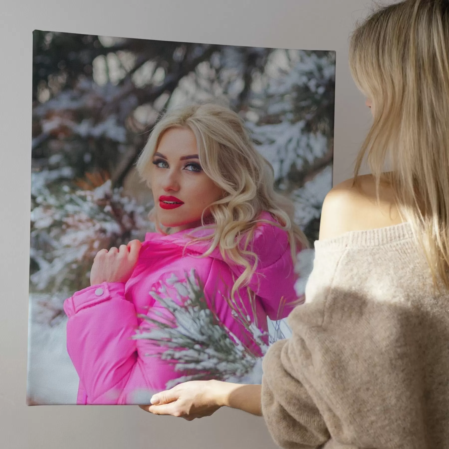 murales de pared Un regalo de un cuadro pintado a partir de una foto para una niña. s47168