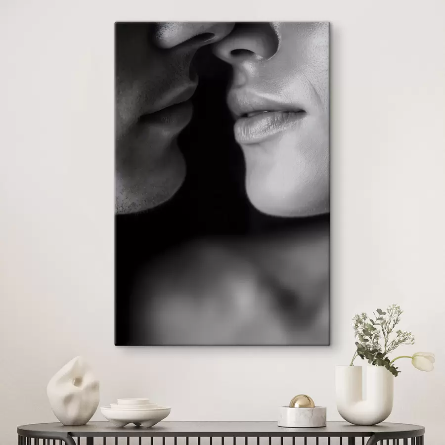 murales de pared Labios blancos y negros de un hombre y una mujer. s47687