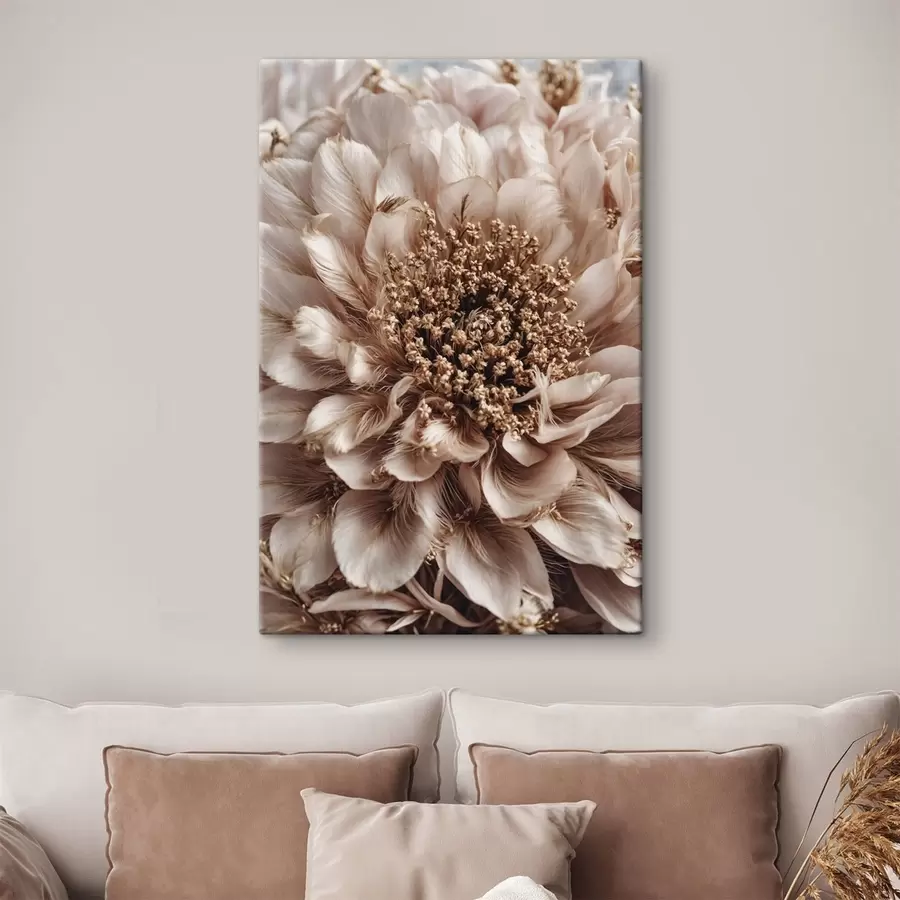 murales de pared Primer plano de una flor pálida con pétalos de rica textura. s47769