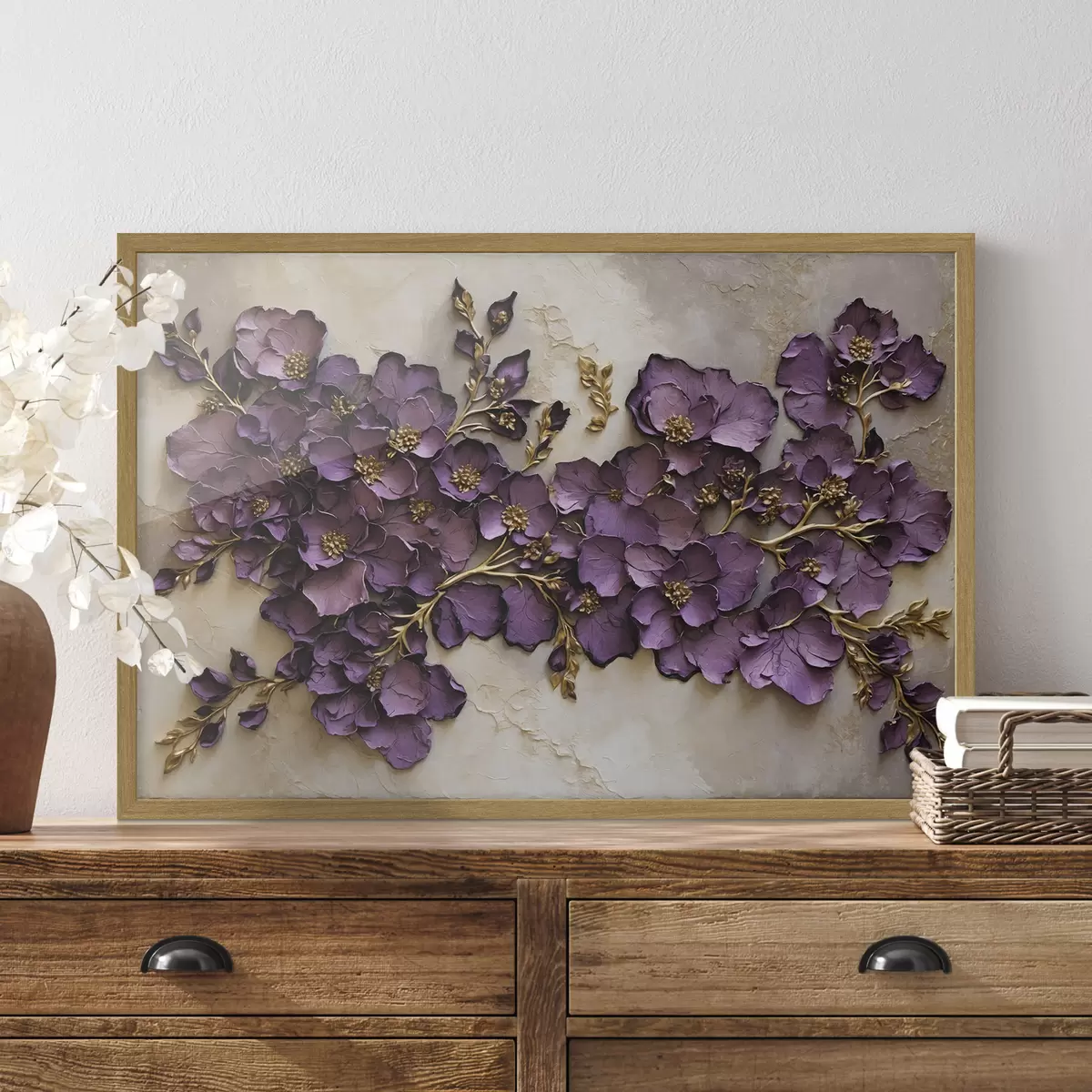 Poster Arreglo floral con flores moradas y detalles decorativos. f47277