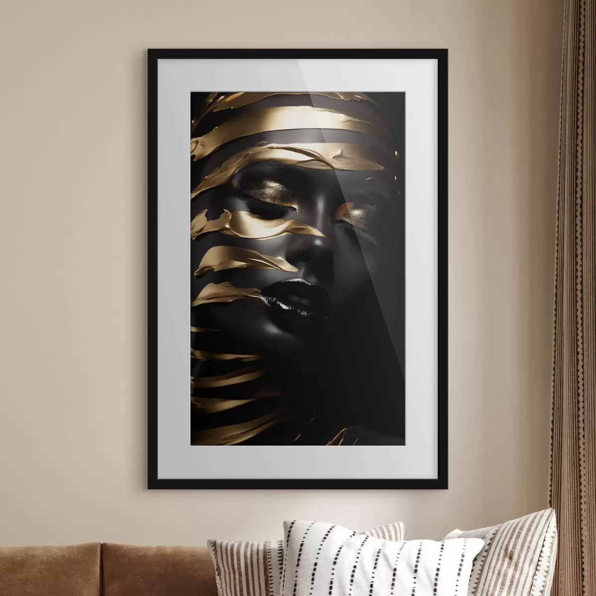 Poster Rostro entre cintas doradas f47321