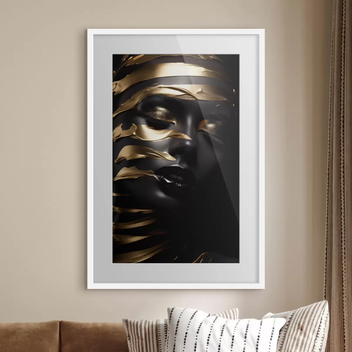 Poster Rostro entre cintas doradas f47321