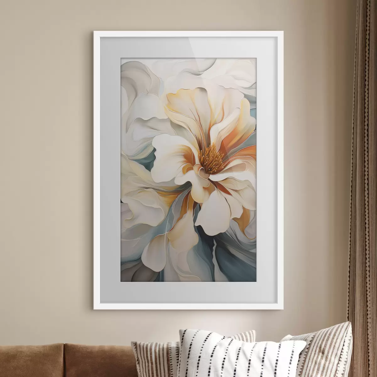 Poster Flor abstracta grande con pétalos blancos, naranjas y verde azulado, fondo texturizado. f47877