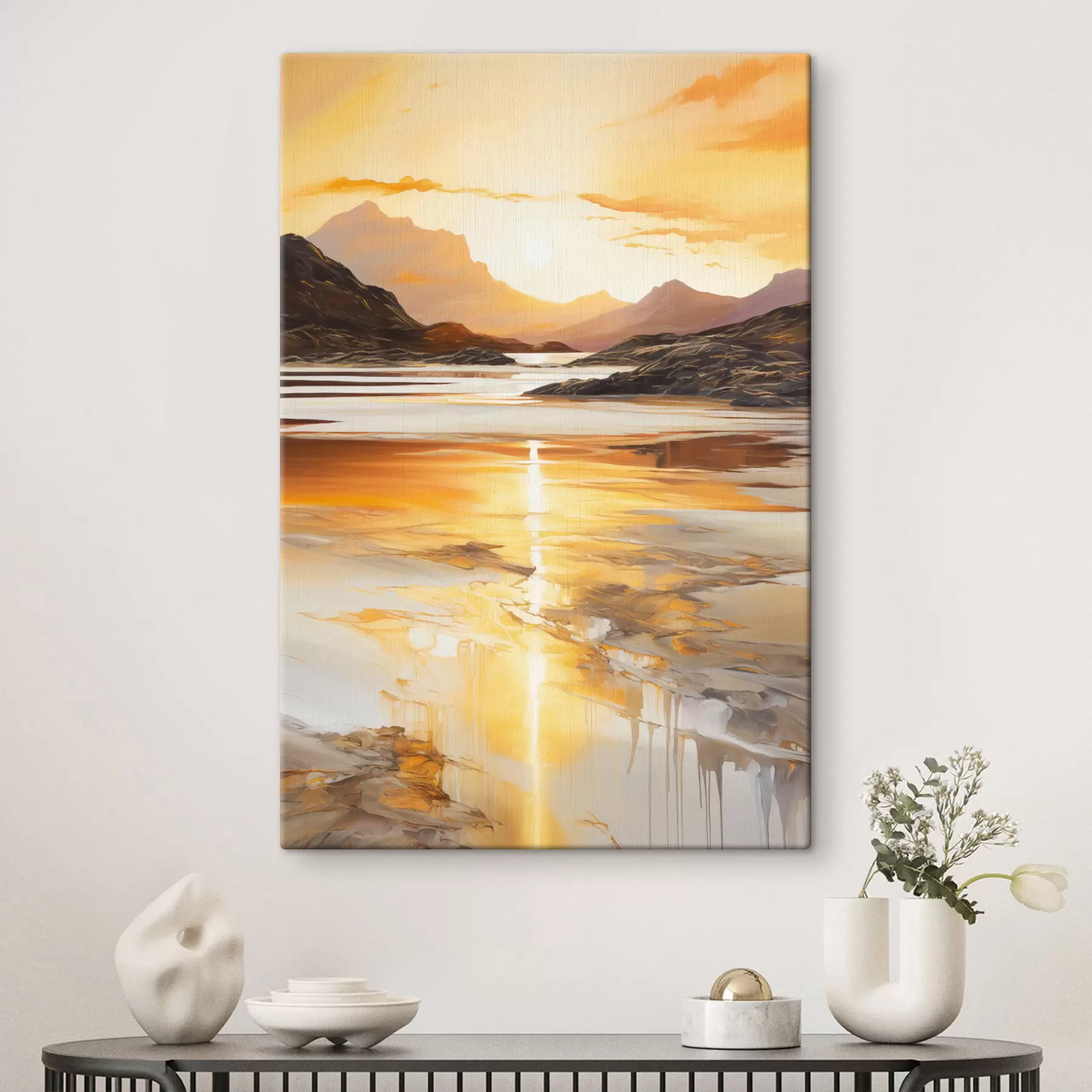 murales de pared Un paisaje con un río y montañas bajo un cálido cielo anaranjado, al atardecer s48755